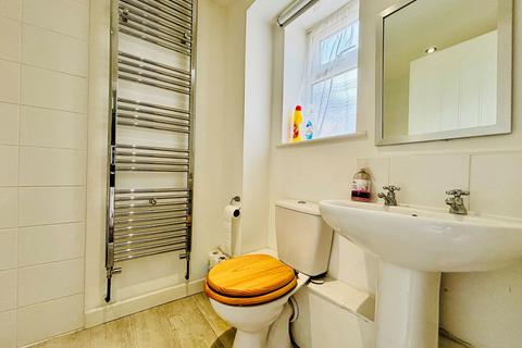 81a Bradley Avenue, Winterbourne, Bristol, BS36 1HJ
