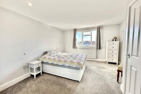 30 Elgin Avenue, Harrow, HA3 8QL