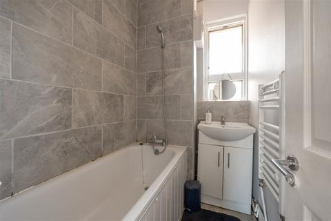 1 bedroom flat for sale, King & Queen Street, London SE17