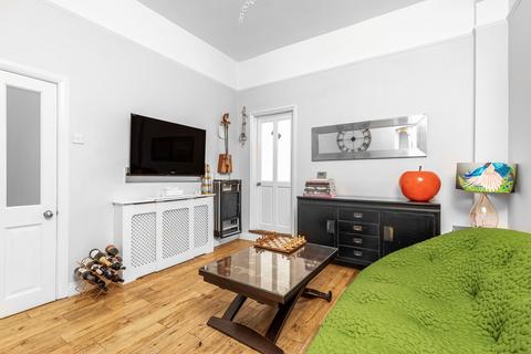 29a Ribblesdale Road, London, SW16 6SF
