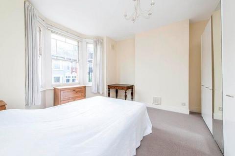 3 bedroom apartment to rent, Bavaria Road, London, N19