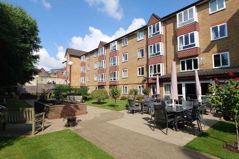 1 bedroom retirement property for sale, Kingsway, London N12