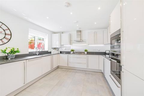 4 bedroom terraced house for sale, Truesdales, Uxbridge UB10