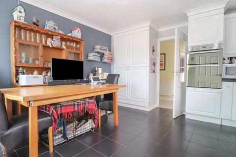 2 bedroom detached bungalow for sale, Crestview Drive, Lowestoft NR32