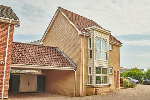 3 bedroom semi-detached house for sale, Stockwell Road, Norwich NR8