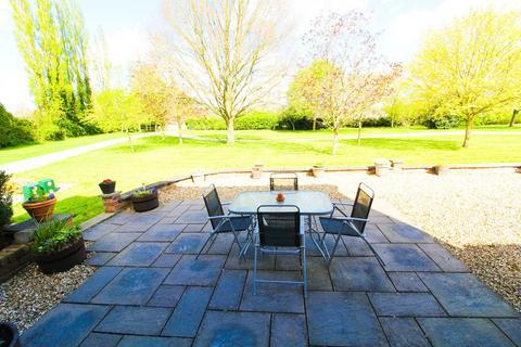 undefined, Gainsborough DN21
