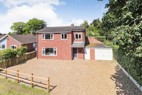 4 bedroom detached house for sale, Whitwell Road, Norwich NR10