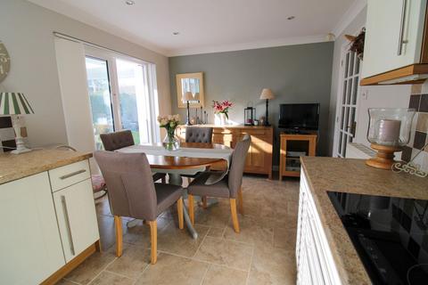 3 bedroom detached bungalow for sale, Orchard Close, Gainsborough DN21