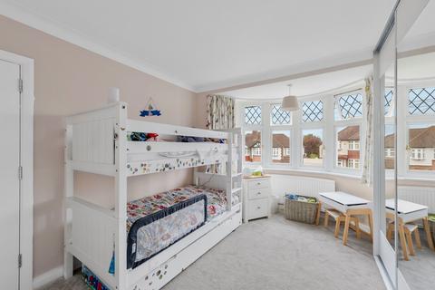 26 Ravensfield Gardens, Epsom, KT19 0SR
