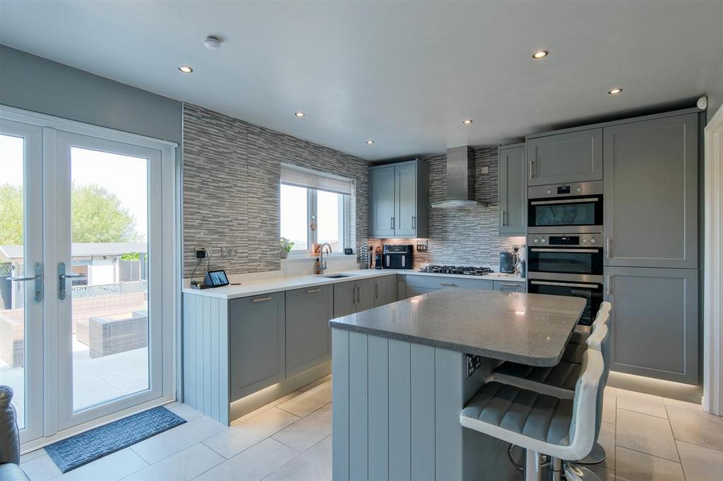 Kitchen / Diner