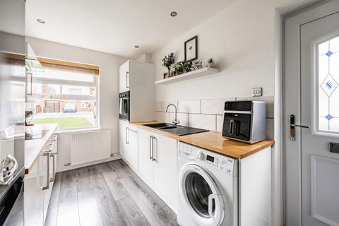 89 Meadow Way, Norwich, NR6 6XX