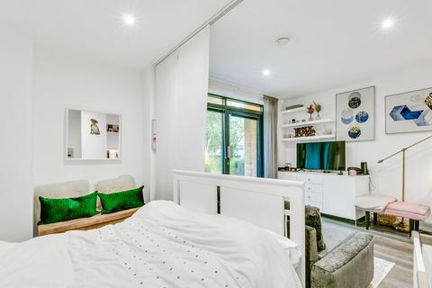 190 Whitestone Way, Croydon, CR0 4FG