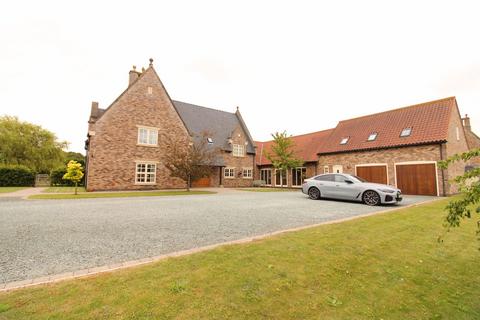 8 bedroom country house for sale, Willingham Road, Gainsborough DN21