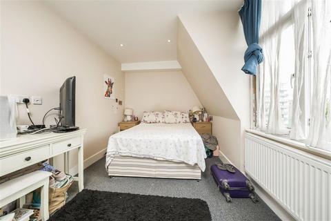 2 bedroom apartment for sale, Haydons Road, London