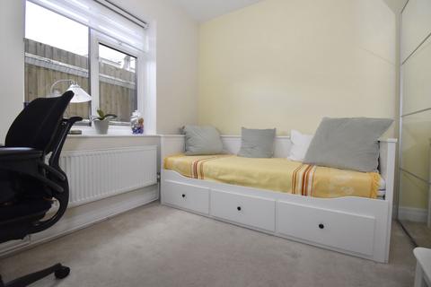 92 Lodge Crescent, Orpington, BR6 0QG