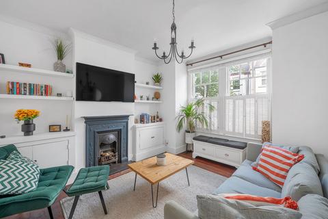 5a Delia Street, London, SW18 2BT