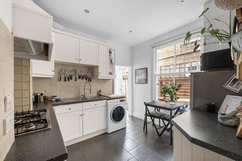 5a Delia Street, London, SW18 2BT