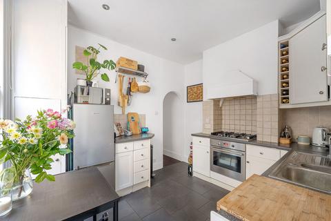 5a Delia Street, London, SW18 2BT