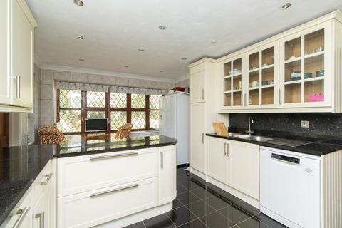 4 bedroom detached house for sale, Curtis Wood Park Road, Herne Bay, CT6