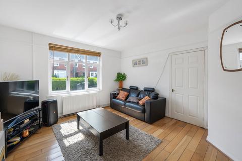 3 bedroom end of terrace house for sale, Swaby Road, London SW18