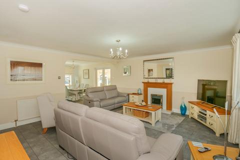 3 Johnstone Park, Amisfield, Dumfries, DG1 3LB
