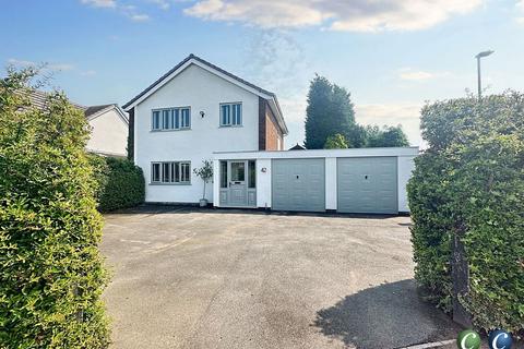 4 bedroom detached house for sale, Uttoxeter Road, Handsacre, Rugeley, WS15 4DN