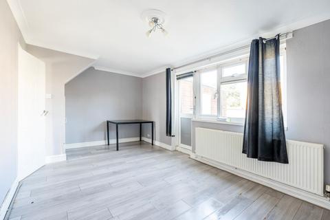 2 bedroom terraced house for sale, Oxford Avenue, Gorleston