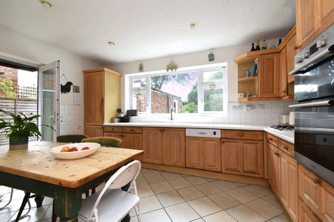 14 Mada Road, Orpington, BR6 8HG