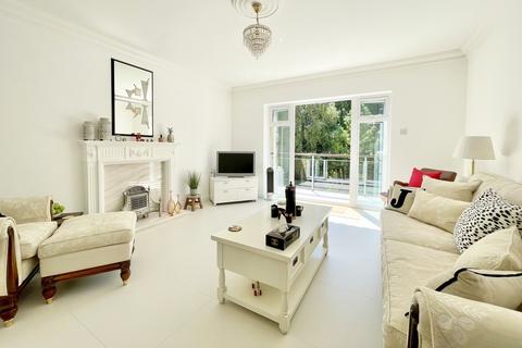 3 bedroom townhouse for sale, Branksome Wood Road, Bournemouth, BH4