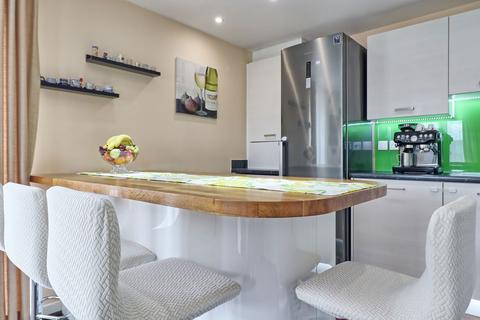12, Capri House Anglia Way, South Ockendon, RM15 5FL
