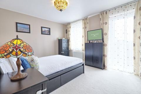 12, Capri House Anglia Way, South Ockendon, RM15 5FL