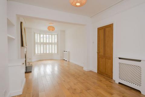 62 Durham Road, London, SW20 0TW