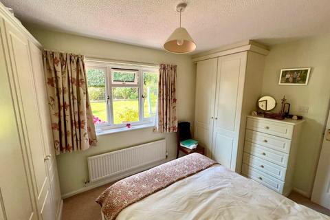 6 Lambsdowne, Dursley, GL11 6PX