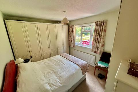 6 Lambsdowne, Dursley, GL11 6PX