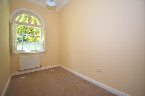 9 Powderham Walk, Exminster, Exeter, EX6 8TW