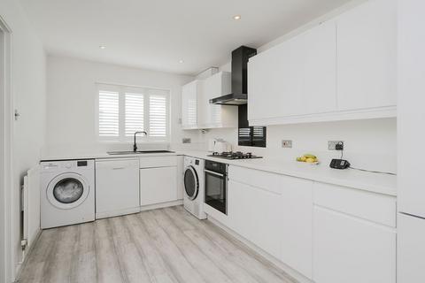 4 bedroom semi-detached house for sale, Hadleigh Close, London SW20