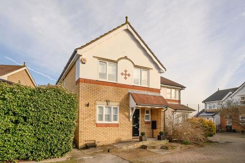 4 bedroom semi-detached house for sale, Hadleigh Close, London SW20