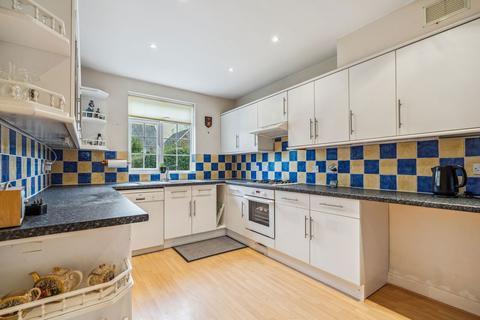 56 Chesham Road, Bovingdon, Hemel Hempstead, HP3 0EA
