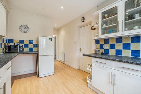 56 Chesham Road, Bovingdon, Hemel Hempstead, HP3 0EA