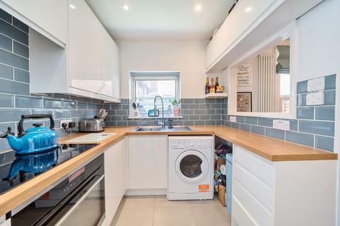 115 Murray Road, London, W5 4DB