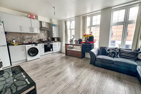 2 bedroom apartment for sale, High Street, Slough SL1