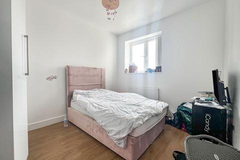 2 bedroom duplex for sale, High Street, Slough SL1