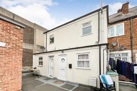 2 bedroom duplex for sale, High Street, Slough SL1