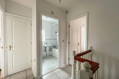 2 Dewar Spur, Slough, SL3 7GW