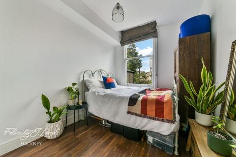 213a Graham Road, London, E8 1PE