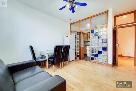 3 bedroom flat to rent, Hornsey Road, London, N19