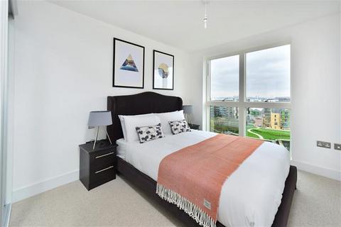 2 bedroom apartment for sale, The Penthouse, Abbotsford Court, Royal Waterside, Park Royal, London, NW10