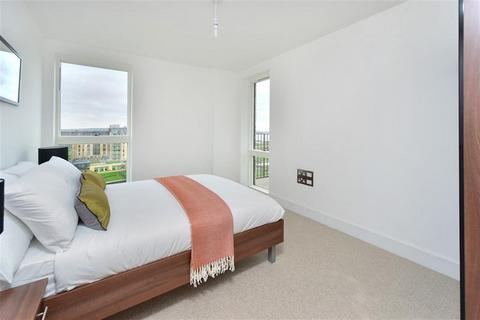 2 bedroom apartment for sale, The Penthouse, Abbotsford Court, Royal Waterside, Park Royal, London, NW10