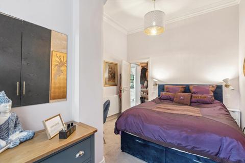 Flat 8, 32 - 34 Sussex Street, London, SW1V 4RL