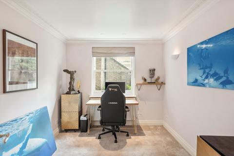 Flat 8, 32 - 34 Sussex Street, London, SW1V 4RL